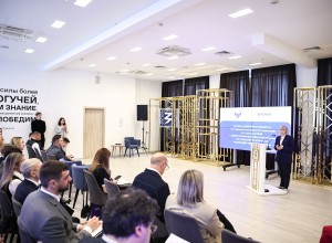 Ольга Колударова обсудила с директорами общеобразовательных организаций вопросы укрепления взаимодействия с родителями